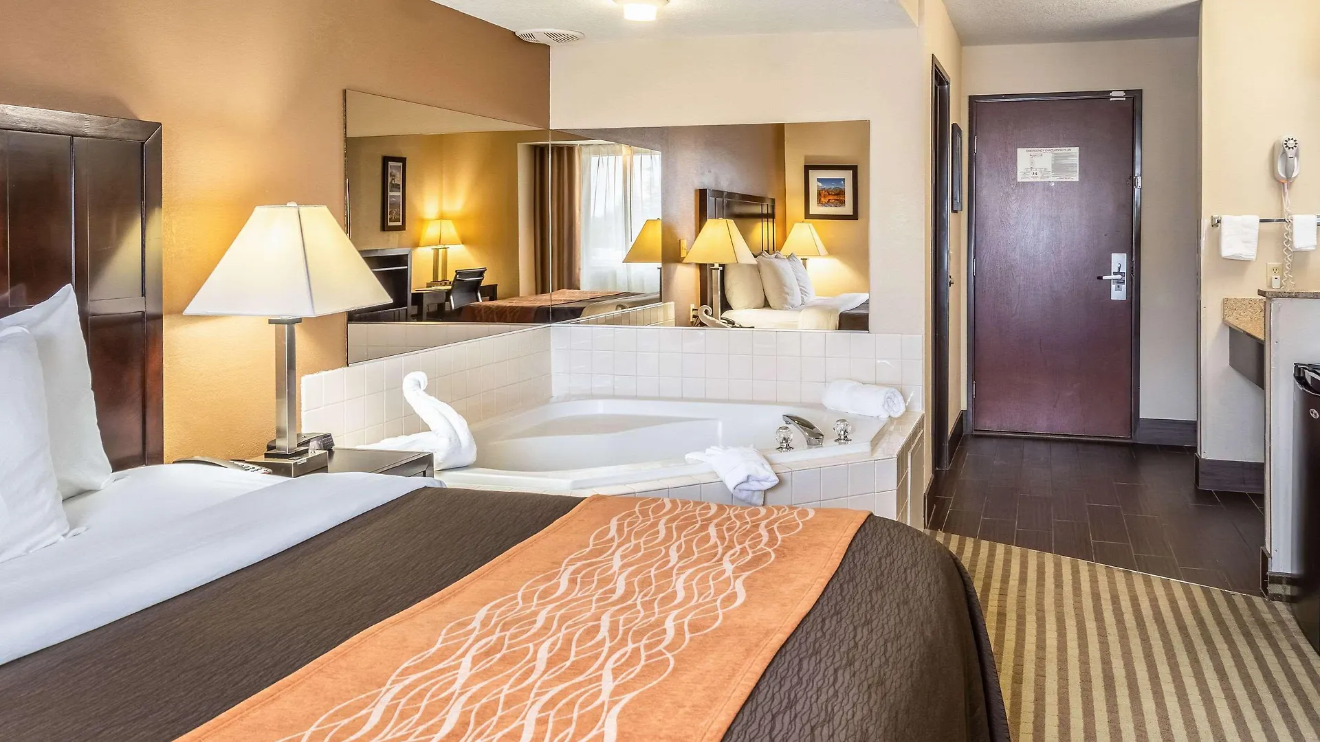 Comfort Inn Portland Near I-84 And I-205 Szálloda