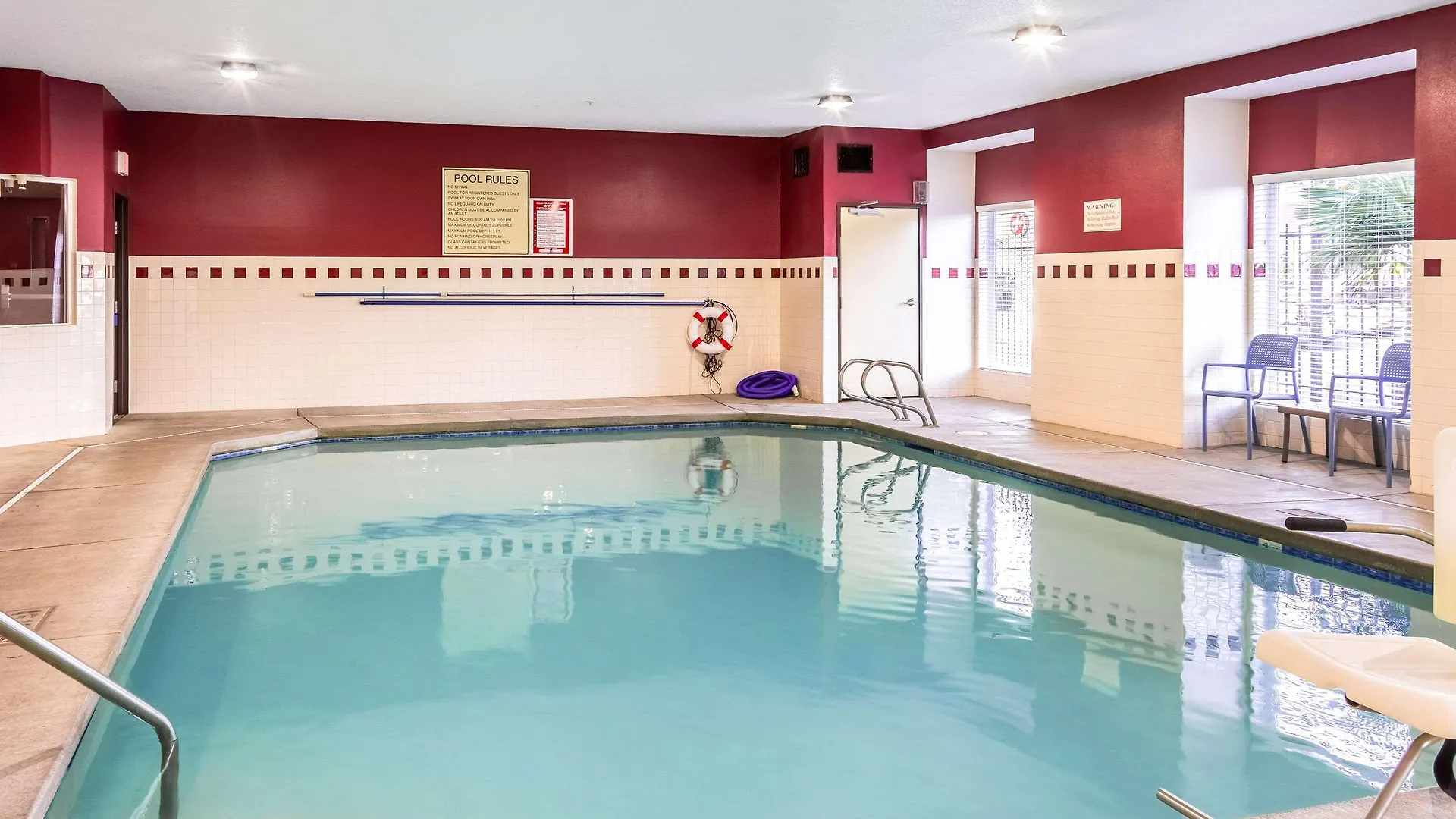Comfort Inn Portland Near I-84 And I-205